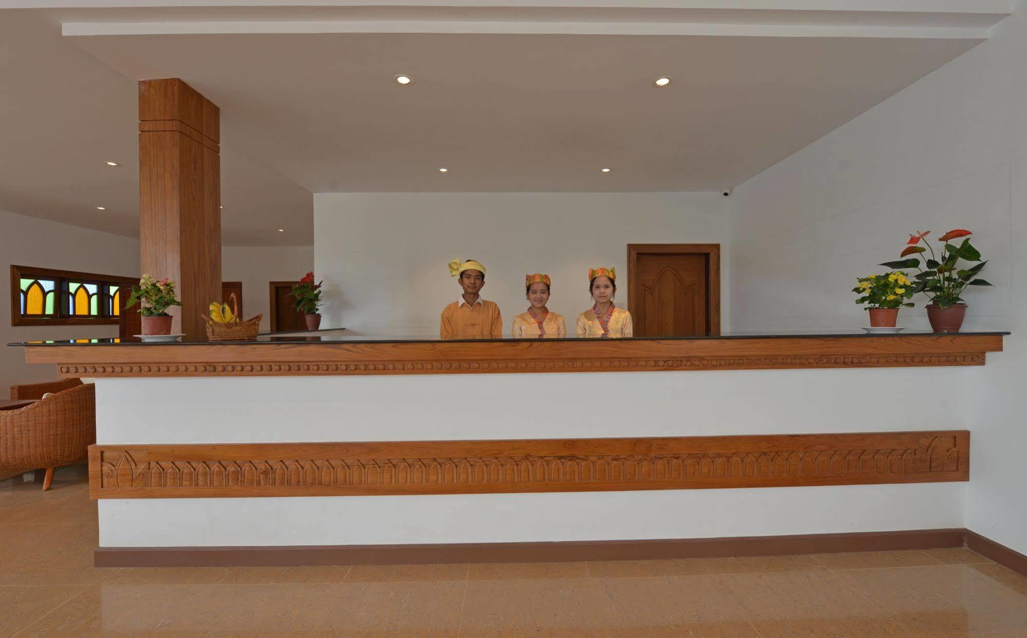 Ananta Inlay Resort Nyaung Shwe Buitenkant foto