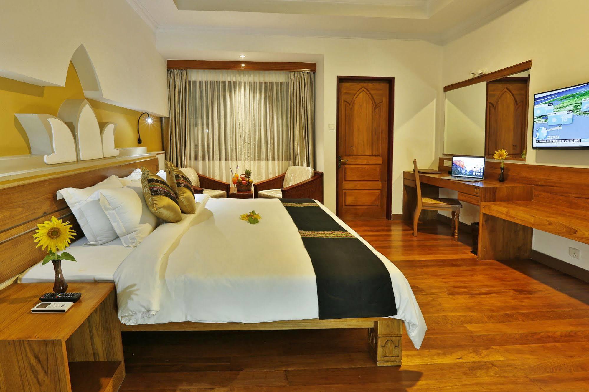 Ananta Inlay Resort Nyaung Shwe Buitenkant foto