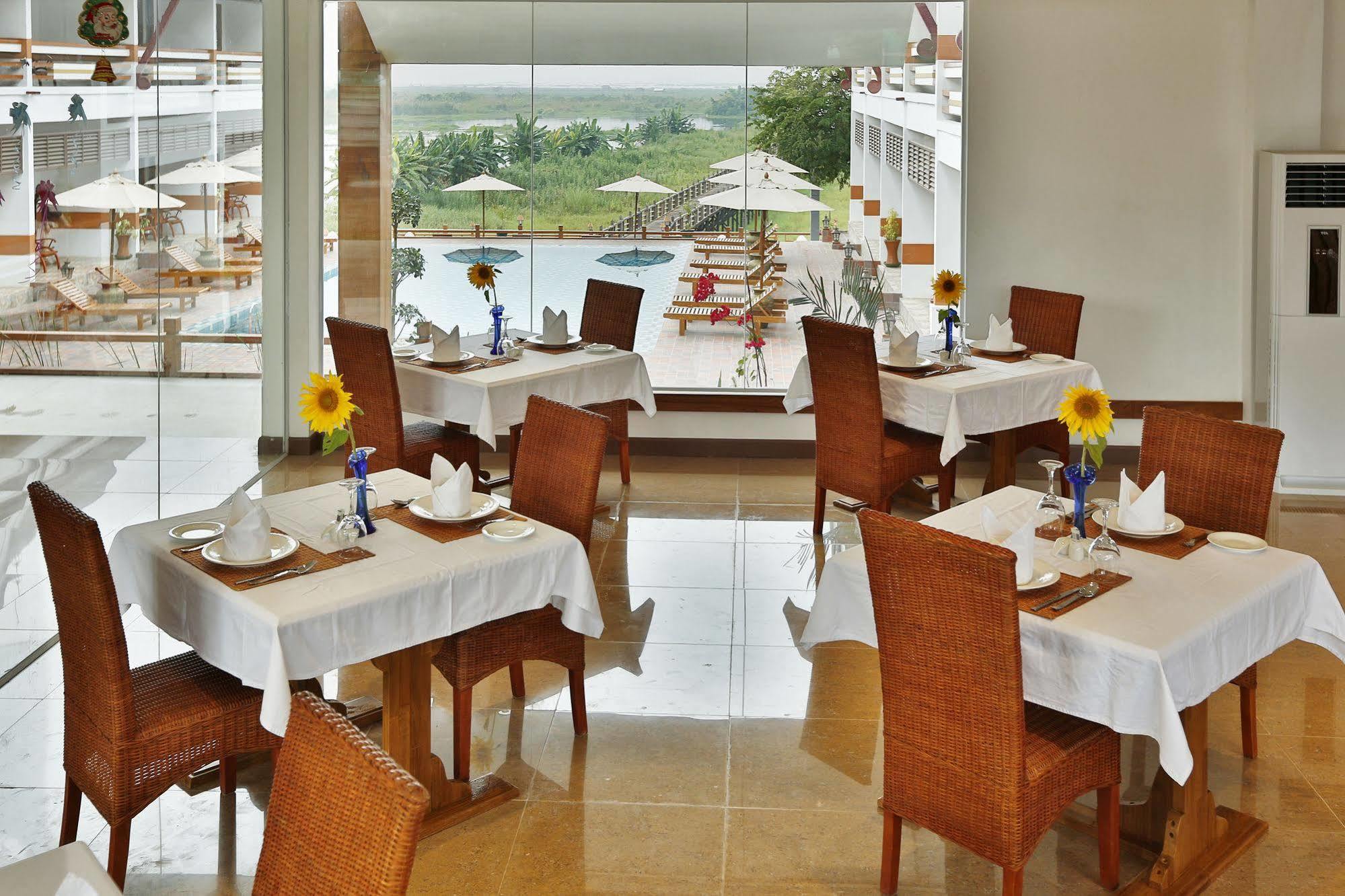 Ananta Inlay Resort Nyaung Shwe Buitenkant foto