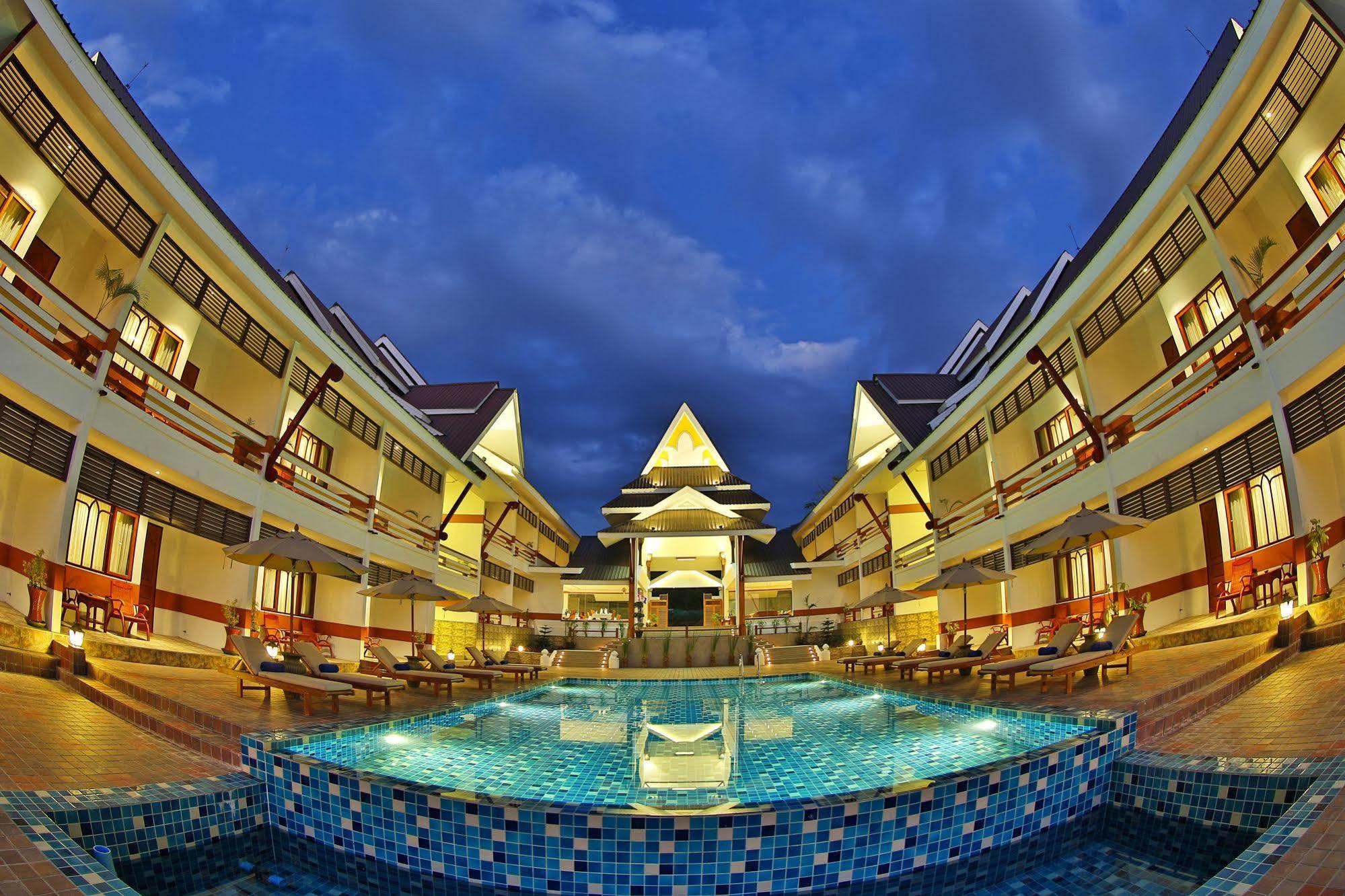 Ananta Inlay Resort Nyaung Shwe Buitenkant foto