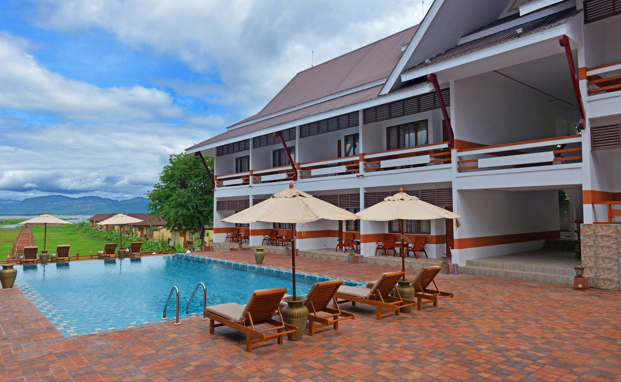 Ananta Inlay Resort Nyaung Shwe Buitenkant foto